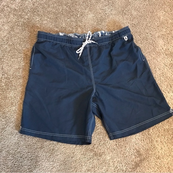 NWT Lands End  Mens Volley Swim Shorts - Picture 1 of 6